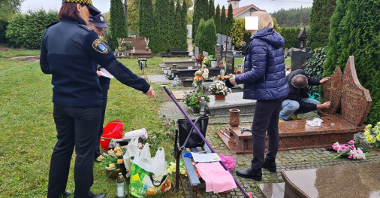 Patrole prewencyjne na terenie poznańskich cmentarzy