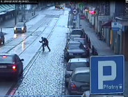 Okiem kamery - spacer środkiem ulicy