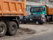 Parkingi na trawniku ?