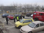 Strażnicy i strażacy wspólnie dla bezpieczeństwa mieszkańców blokowisk.