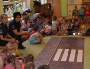 Utrwalamy zasady bezpieczeństwa z dziećmi w Przedszkolu nr 113 ''Mali Sportowcy''